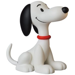 Peanuts Charlie Brown and Snoopy figurine by Medicom Toy