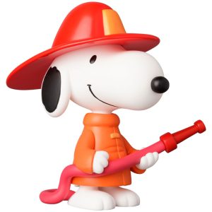 Peanuts Fireman Snoopy Ultra Detail Figure