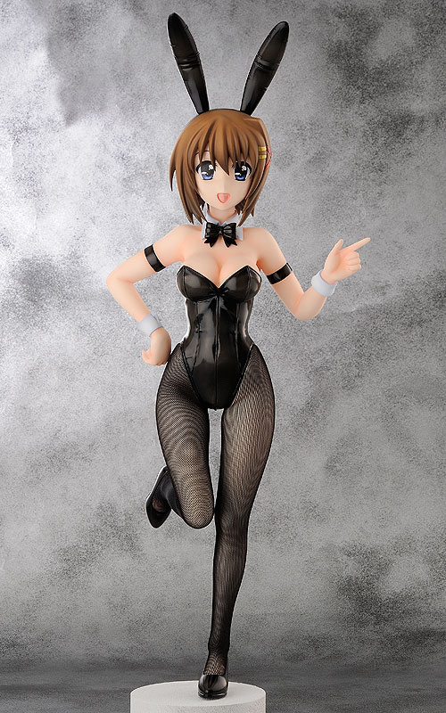 Lyrical Nanoha Hayate Yagami bunny ver figure