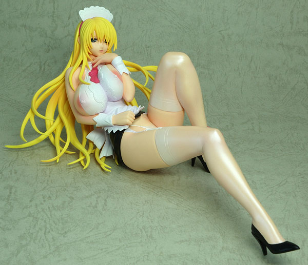 Chichinoe Plus Cover Girl blonde hair figure