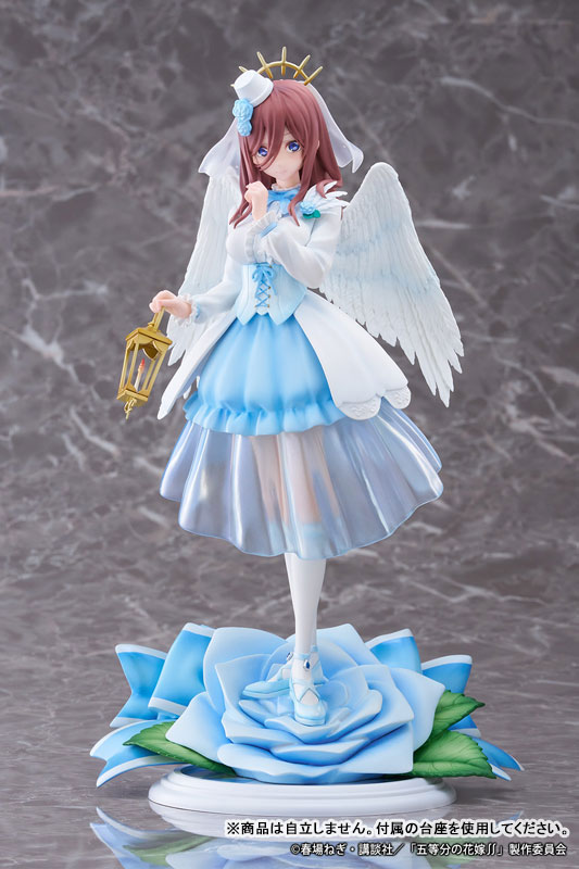Miku Nakano angel figure