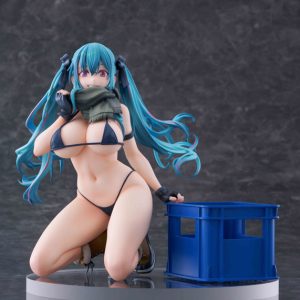 AmiAmi FreeStyle Sensei Aoko figure golden head