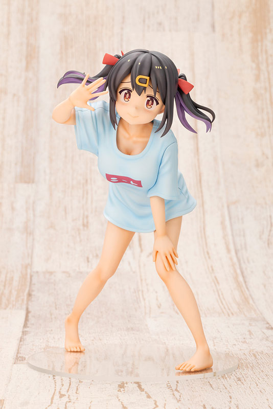 Big brother is finished Mihari Oyama NEET T-shirt Fig Kotobukiya