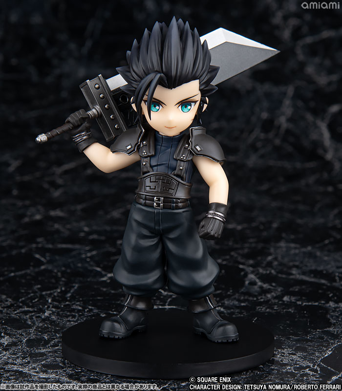 Final Fantasy VII Zack Fair reverse adorable figurine