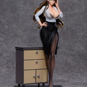 Female boss Shio Kuroshima 1/7 completed figure