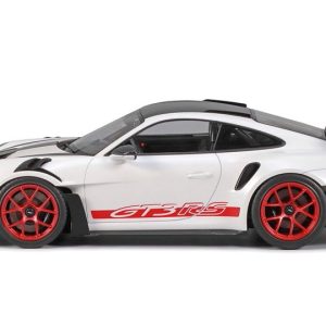 Tamiya 1/24 Porsche 911 GT3 RS (992) plastic model